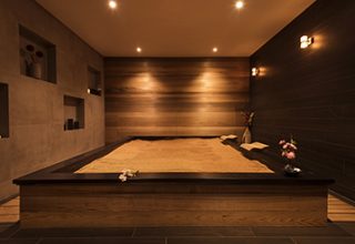 Enzyme Spa & Hanakasumi Treatment